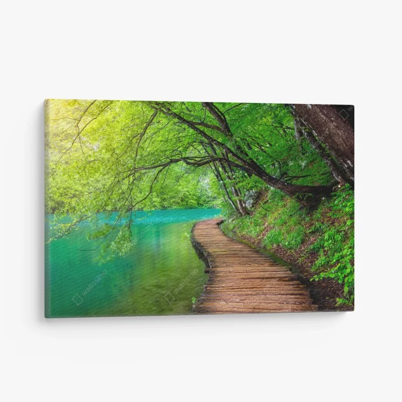 Cuadro en lienzo sendero de madera junto al lago turquesa