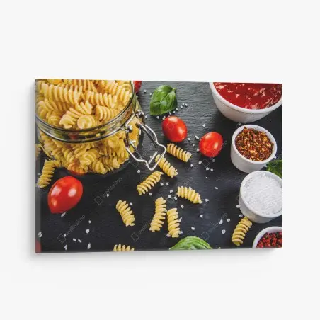 Cuadro en lienzo escena mediterránea de pasta fusilli y tomates cherry – Pixers®