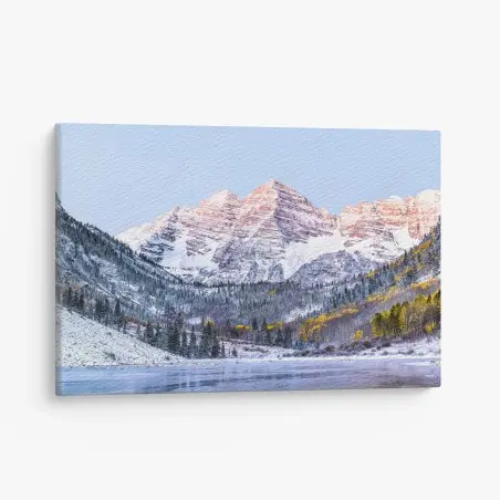 Cuadro en lienzo amanecer en montañas nevadas y lago cristalino – Pixers®