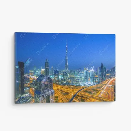 Cuadro en lienzo vibrante horizonte nocturno de Dubai – Pixers®