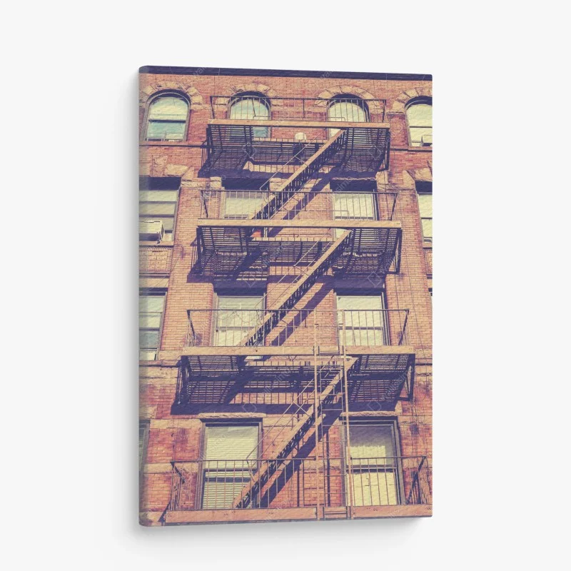 Cuadro en lienzo fachada vintage con escaleras de incendios en Nueva York