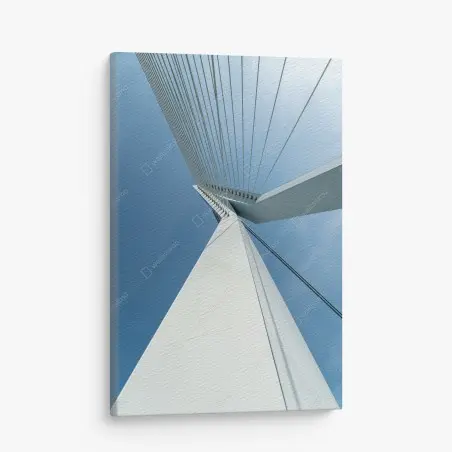 Cuadro en lienzo líneas arquitectónicas del puente sobre cielo azul – Pixers®