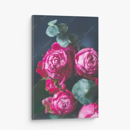 Cuadro en lienzo ramo de rosas rosa intenso sobre fondo azul – Pixers®