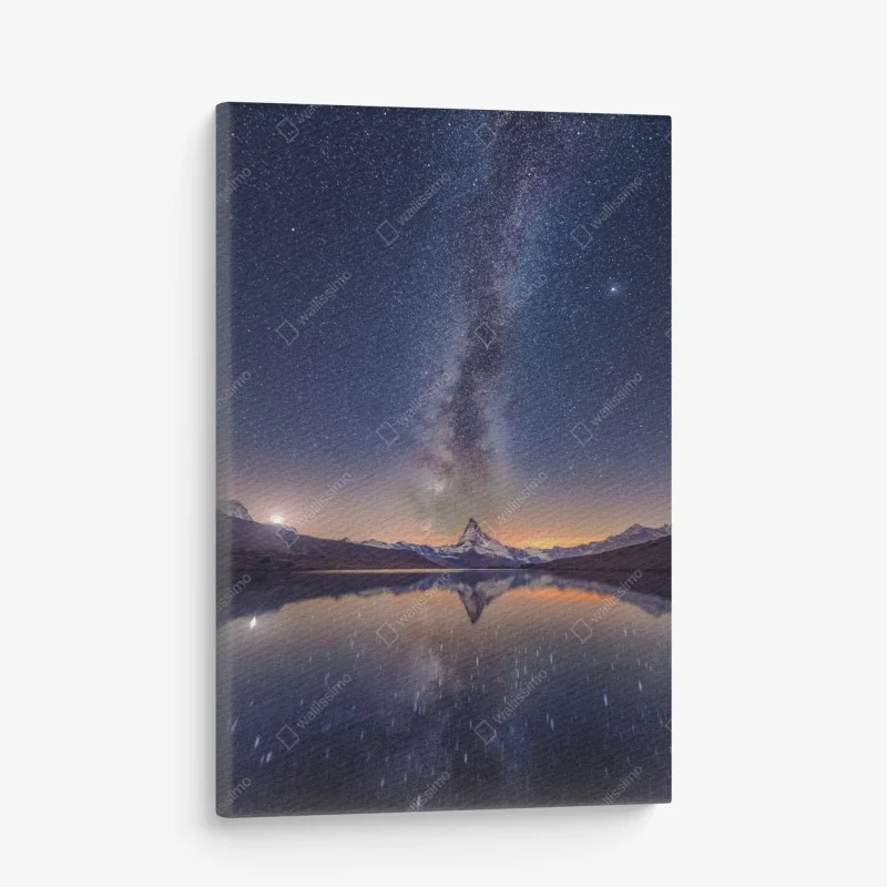 Cuadro en lienzo cielo estrellado sobre montaña reflejada