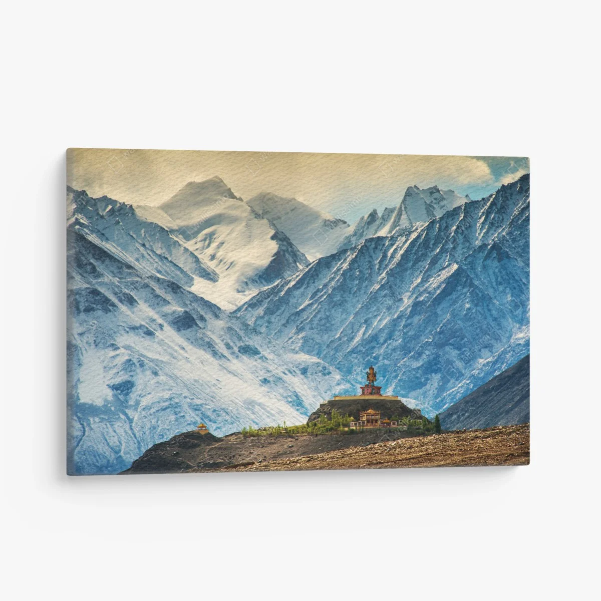 Cuadro en lienzo santuario budista sobre las montañas nevadas – Pixers® Cuadro en lienzo santuario budista sobre las montañas nevadas – Pixers®