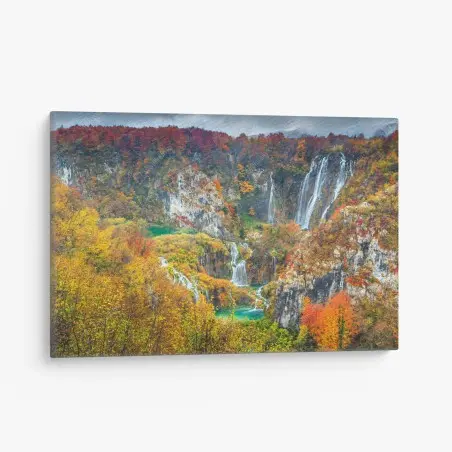 Cuadro en lienzo paisaje de cascadas otoñales en tonos vibrantes – Pixers®