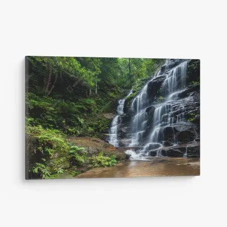 Cuadro en lienzo paisaje de cascada en bosque verde – Pixers®