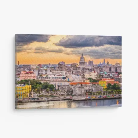Cuadro en lienzo amanecer sobre el centro de La Habana – Pixers®