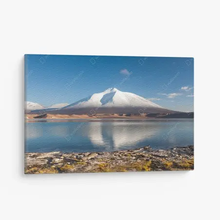 Cuadro en lienzo vista tranquila de Laguna Verde en Atacama – Pixers®