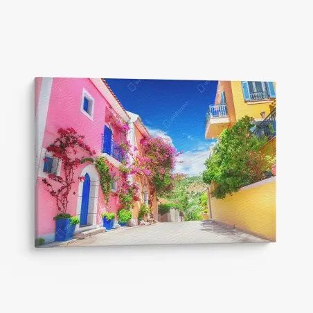 Cuadro en lienzo calle colorida en Kefalonia – Pixers®