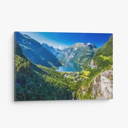 Cuadro en lienzo panorámica de Geirangerfjord en Noruega – Pixers®