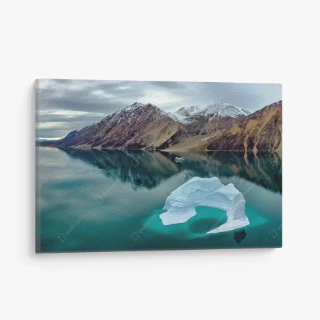 Cuadro en lienzo reflejo ártico con iceberg esculpido – Pixers®