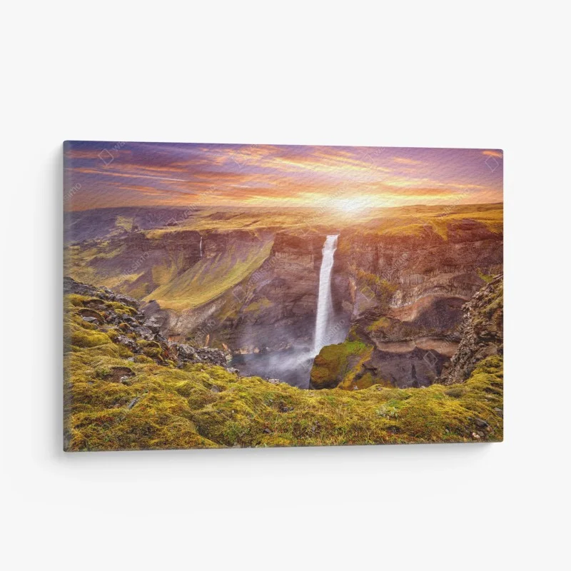 Cuadro en lienzo amanecer en Haifoss, cascada de Islandia