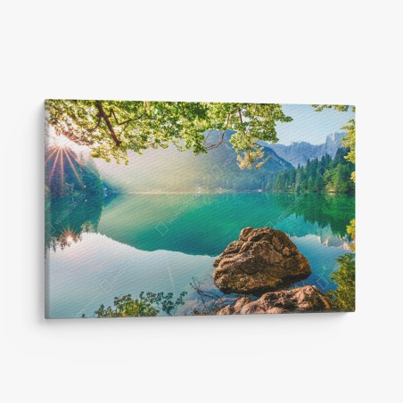 Cuadro en lienzo amanecer sobre el lago Fusine junto a Mangart – Pixers®