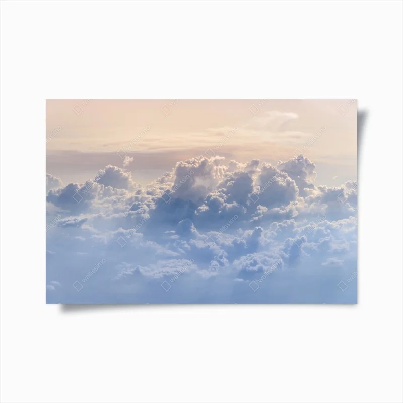 Póster paisaje celeste nubes iluminadas al amanecer