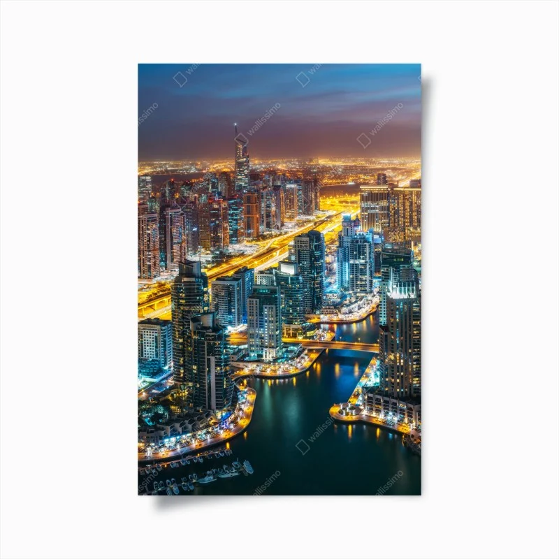 Póster panorámica nocturna de Dubai Marina