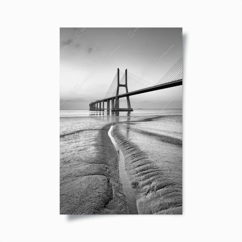 Póster puente minimalista en blanco y negro