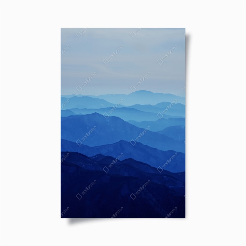 Póster cordillera en capas azules