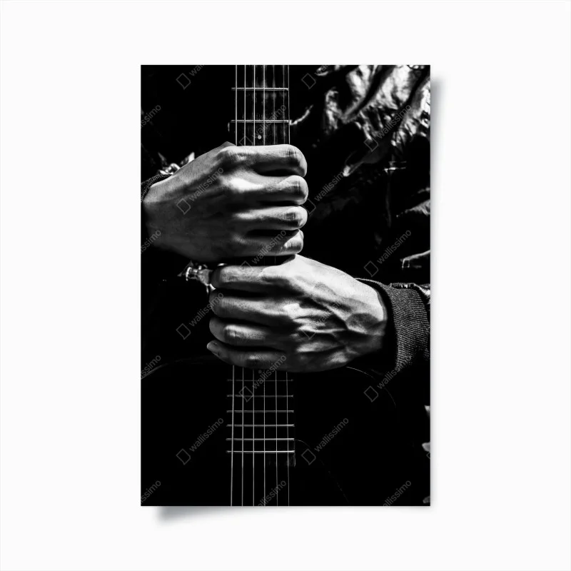 Póster manos sobre la guitarra, contraste en blanco y negro