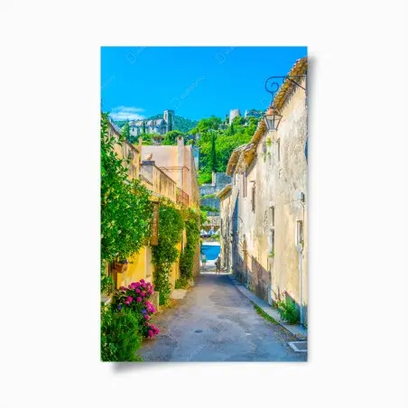 Póster callejón soleado en pueblo mediterráneo – Pixers®