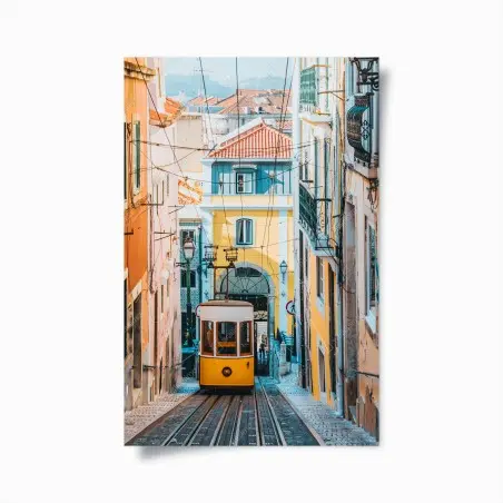 Póster tranvía amarillo en Lisboa – Pixers®