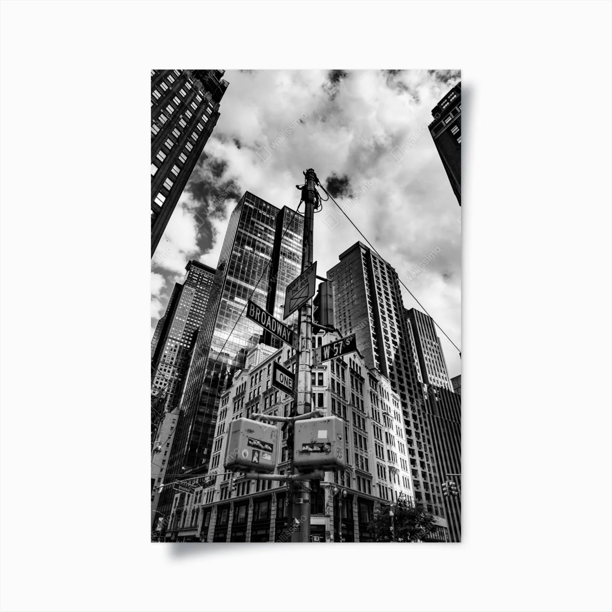 Póster perspectiva vertical de Broadway en blanco y negro – Pixers® Póster perspectiva vertical de Broadway en blanco y negro – Pixers®