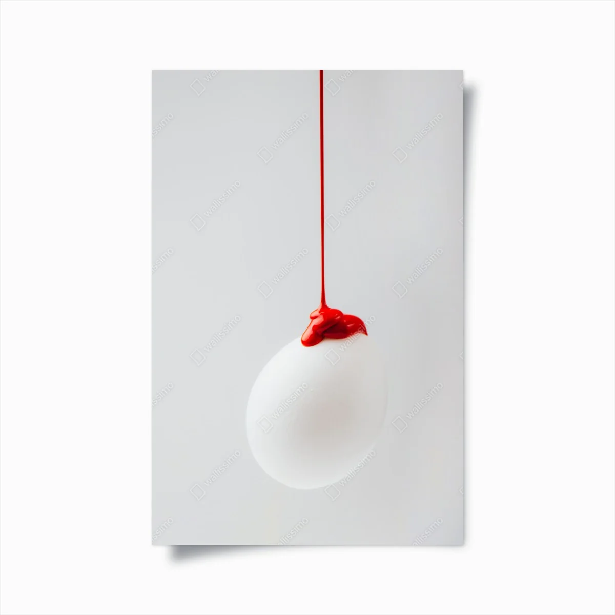 Póster gota roja sobre huevo blanco minimalista – Pixers® Póster gota roja sobre huevo blanco minimalista – Pixers®