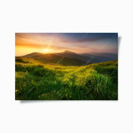 Póster amanecer dorado en el valle montañoso – Pixers®