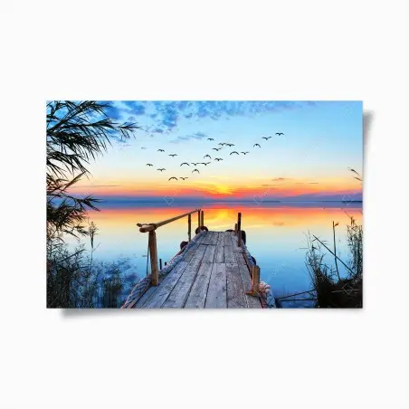 Póster muelle al amanecer sobre aguas tranquilas – Pixers®