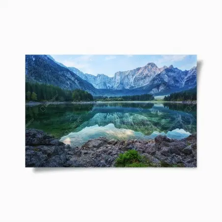 Póster amanecer sereno en el Lago Fusine, Alpes Julianos – Pixers®