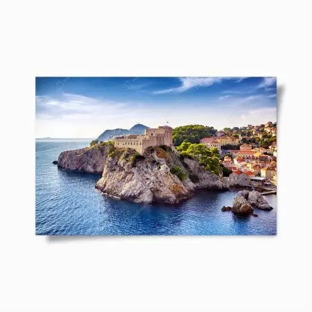 Póster puesta de sol sobre Dubrovnik: fortaleza y murallas – Pixers®