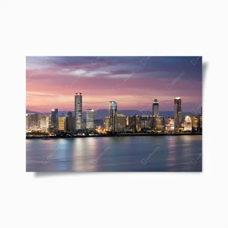 Póster horizonte urbano al atardecer con reflejos – Pixers®