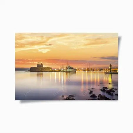 Póster amanecer dorado en la fortaleza Agios Nikolaos de Mandraki, Rodas – Pixers®