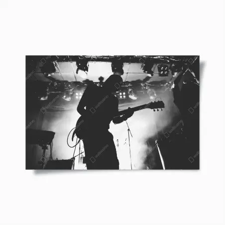 Póster silueta de guitarrista en concierto – Pixers®