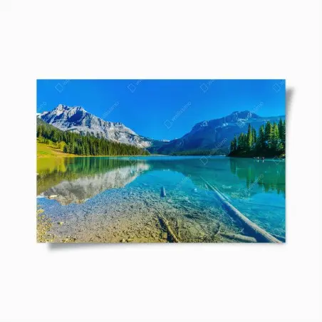 Póster lago de montaña con aguas cristalinas y reflejo sereno – Pixers®