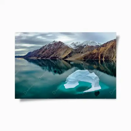 Póster reflejo ártico con iceberg esculpido – Pixers®