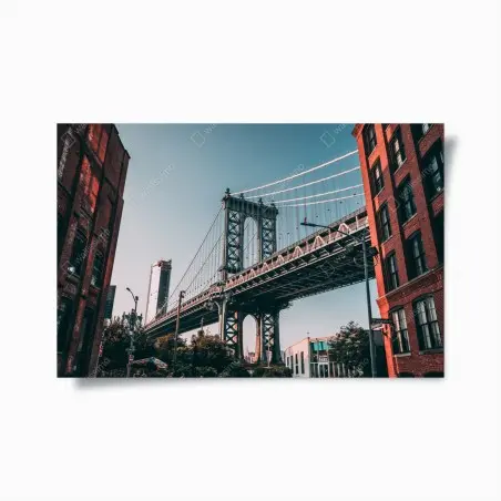 Póster impresión urbana: puente de Manhattan y fachadas de ladrillo – Pixers®