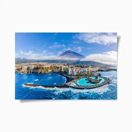 Póster panorámica costera de Tenerife con el Teide – Pixers®