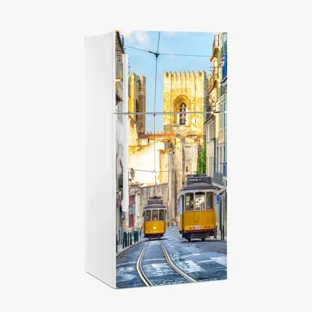 Pegatina para frigorífico tranvía amarillo de la línea 28 en Lisboa – Pixers®