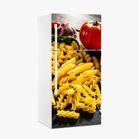 Pegatina para frigorífico composición de pasta y especias mediterráneas – Pixers®