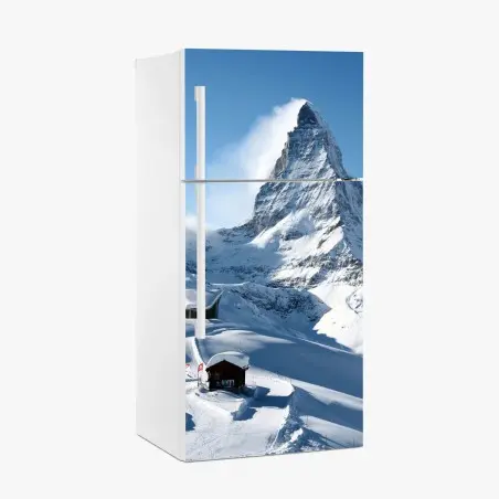 Pegatina para frigorífico paisaje alpino nevado con pico majestuoso – Pixers®