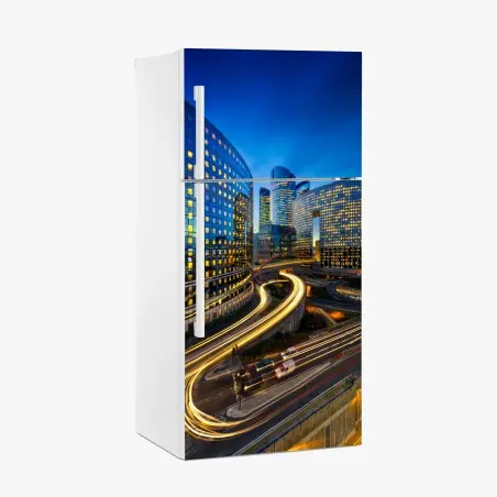 Pegatina para frigorífico estelas de luz sobre la ciudad moderna – Pixers®