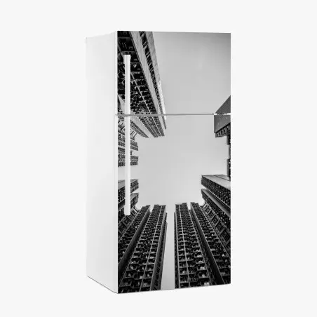 Pegatina para frigorífico perspectiva simétrica entre rascacielos en blanco y negro – Pixers®