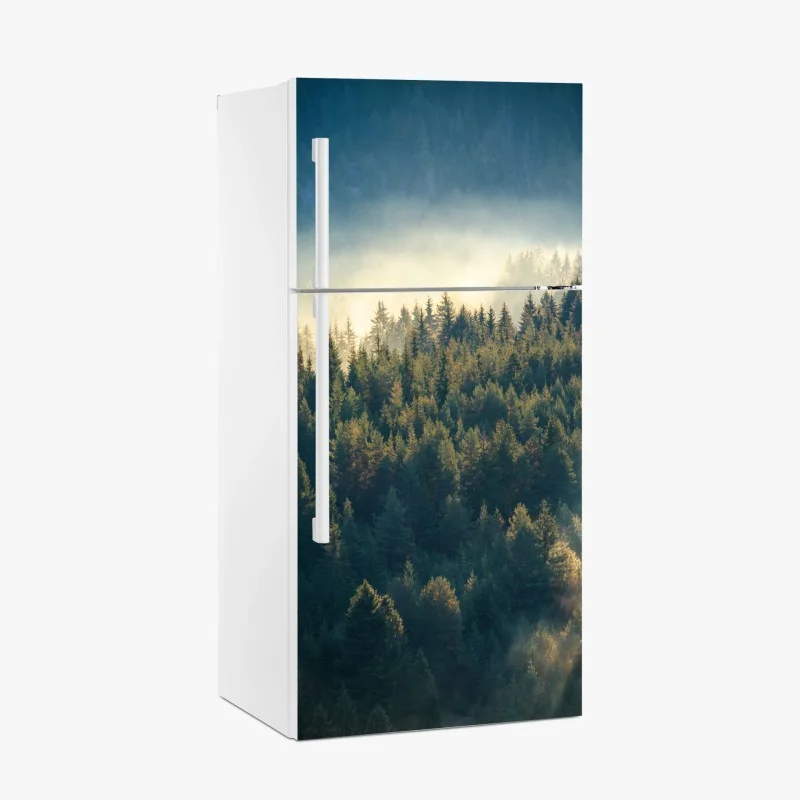 Pegatina para frigorífico bosque de pinos en la niebla