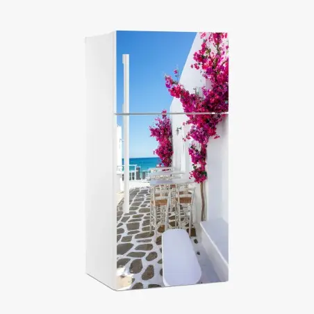 Pegatina para frigorífico rincón Mediterráneo con buganvillas junto al mar – Pixers®