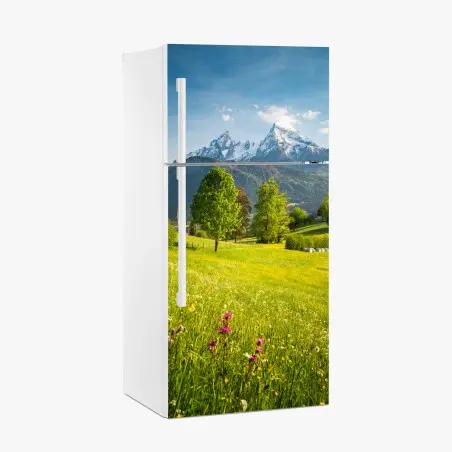 Pegatina para frigorífico pradera alpina en primavera – Pixers®