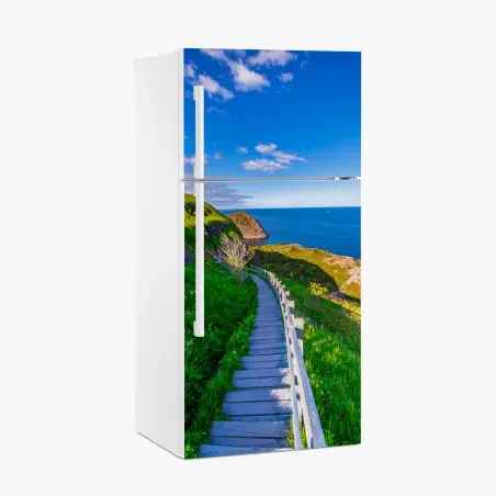 Pegatina para frigorífico sendero costero hacia el mar bajo cielo azul – Pixers®