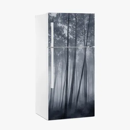 Pegatina para frigorífico bosque de pinos en niebla nocturna – Pixers®