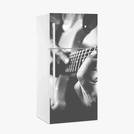 Pegatina para frigorífico manos sobre el mástil de la guitarra eléctrica – Pixers®