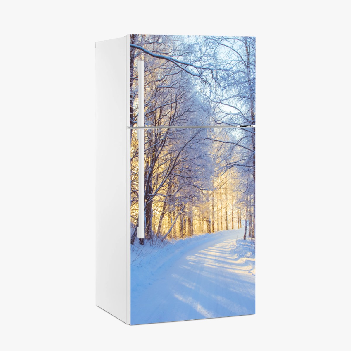 Pegatina para frigorífico camino nevado al amanecer en el bosque – Pixers®